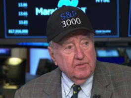 Art Cashin, a longtime fixture on the New York Stock Exchange, passes away at age 83.